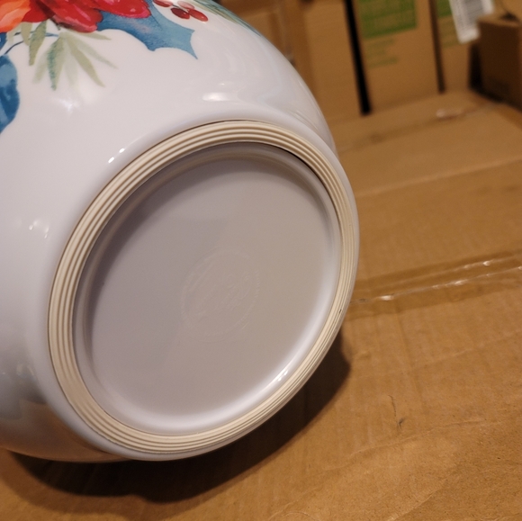 Pioneer Woman Cheerful Rose bowl with lid - Picture 6 of 6